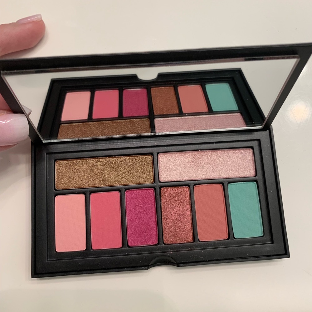 Smashbox Cover Shot: Pinks and Palms Eye Palette